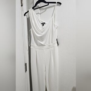 White Sleeveless Dress